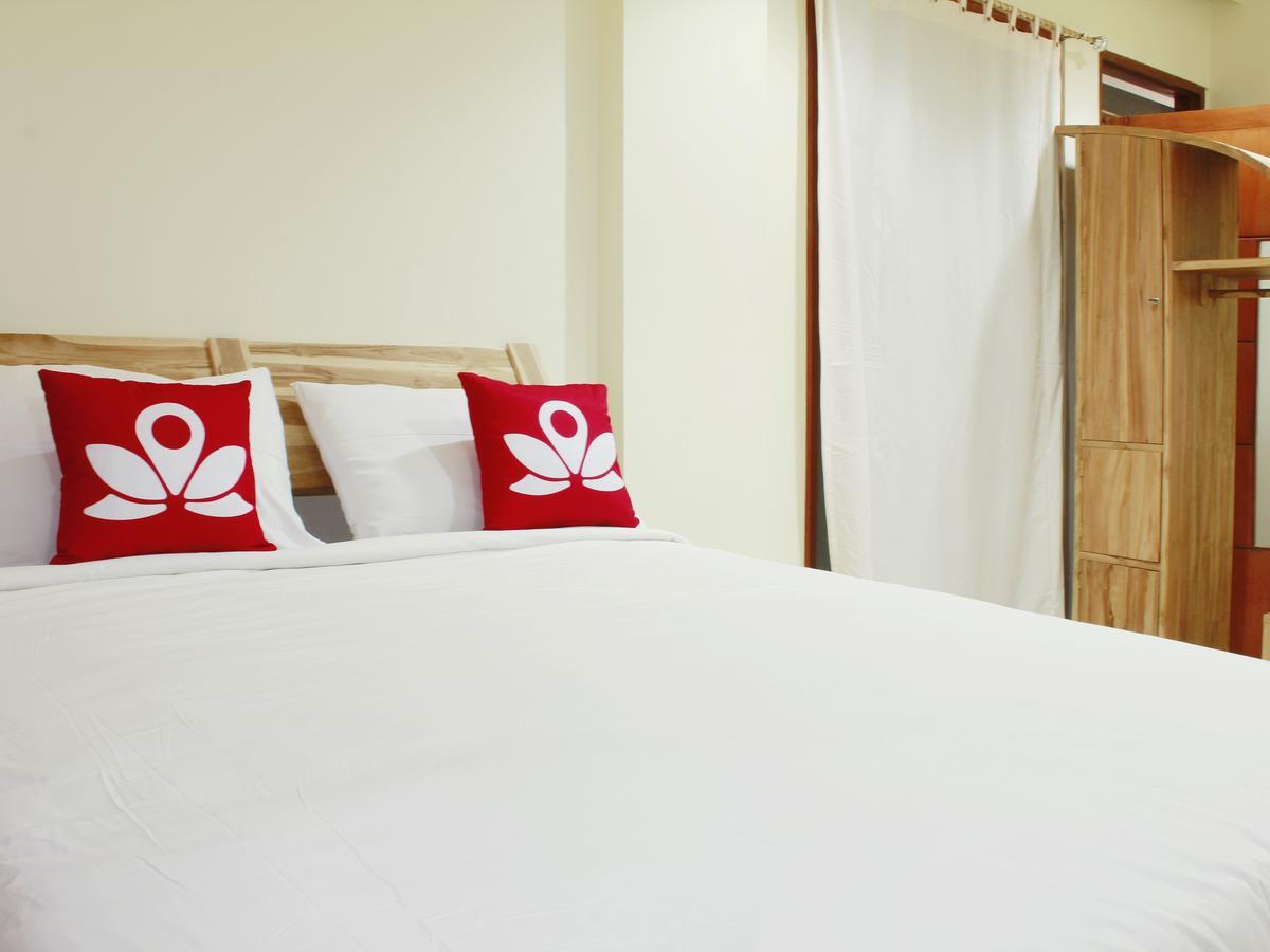 Zen Rooms Cassa Dua Pasteur Bandung Exterior photo