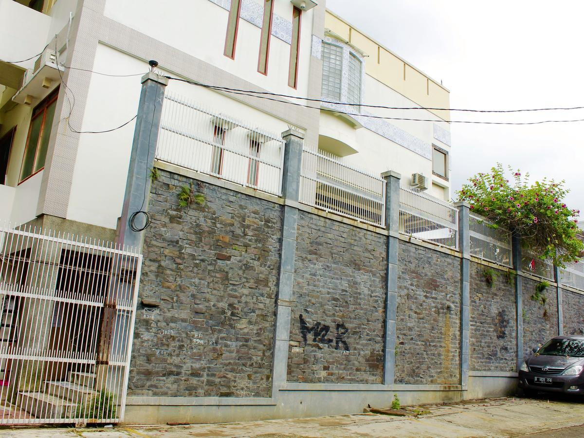 Zen Rooms Cassa Dua Pasteur Bandung Exterior photo