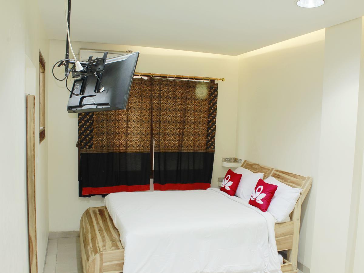 Zen Rooms Cassa Dua Pasteur Bandung Exterior photo