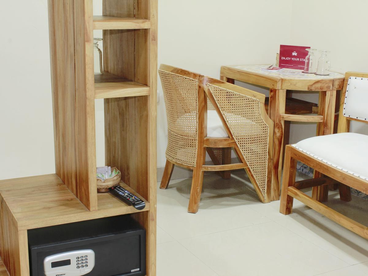 Zen Rooms Cassa Dua Pasteur Bandung Exterior photo